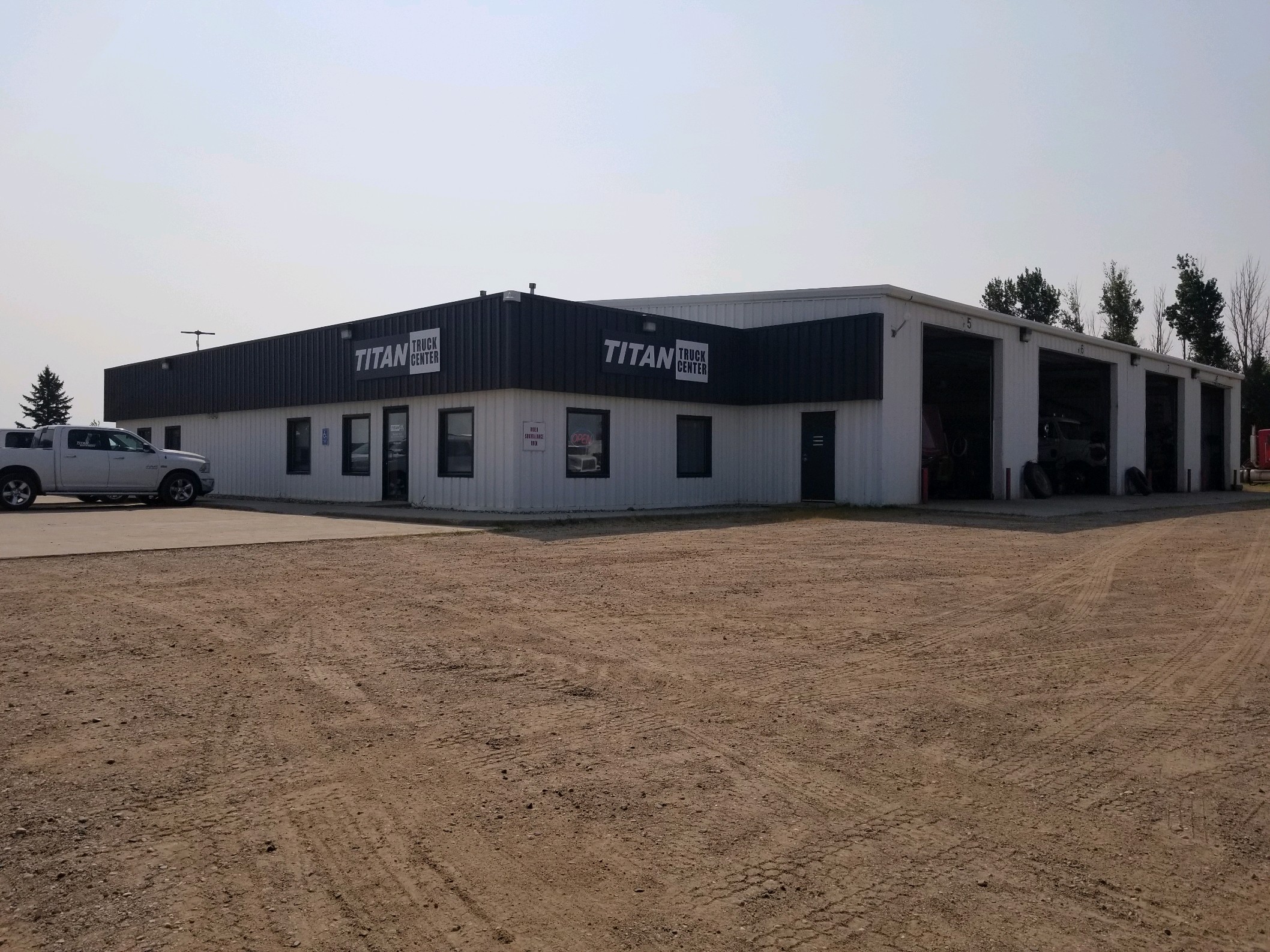 Truck Center Outside Moorhead_Truck_Center_Outside
