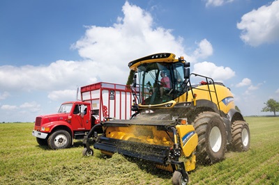 New Holland FR920 Forage Harvester in Field New Holland FR920 Forage Harvester in Field