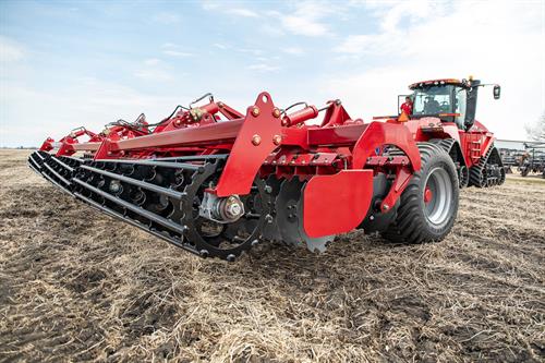 Tatu Speed Disk with CIH Combine View this Tatu Speed Disk being pulled behind a Case IH quadtrac